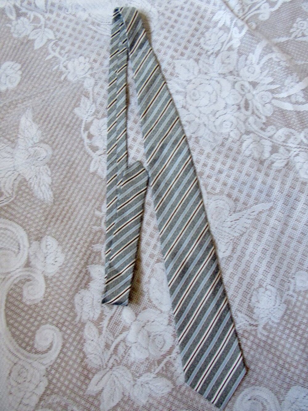 Ermenegildo Zegna Blue/grey  Stripe Silk Necktie Italy